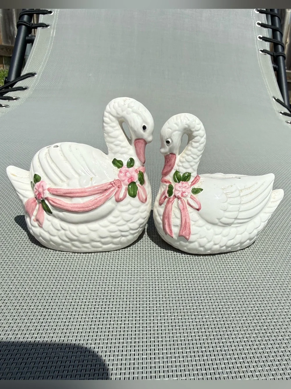 1990 White Ceramic Swan Salt & Pepper Shakers